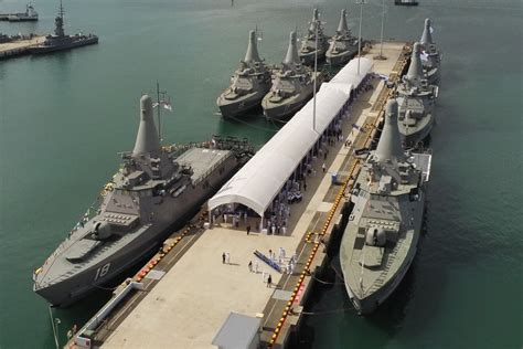 singapore navy equipment